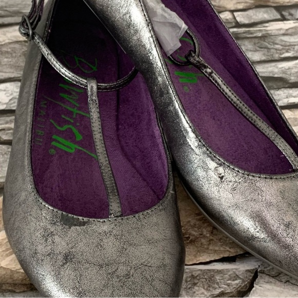 #08 Blowfish Malibu Gunmetal Metallic Strappy T-Strap Ballet Flats Slip On Shoes - Picture 4 of 7